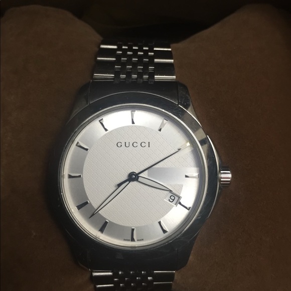 Men’s Gucci watch
